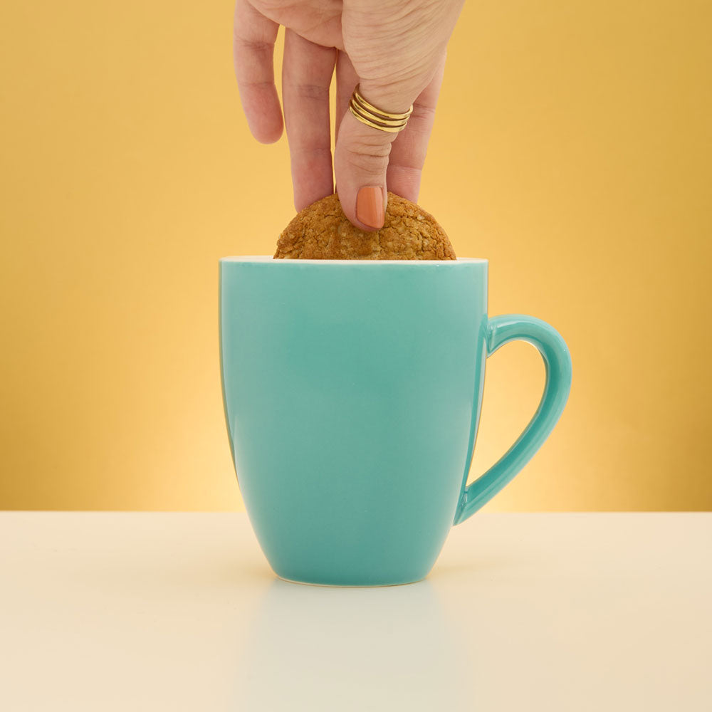 oatie crunch tea biscuit dunk