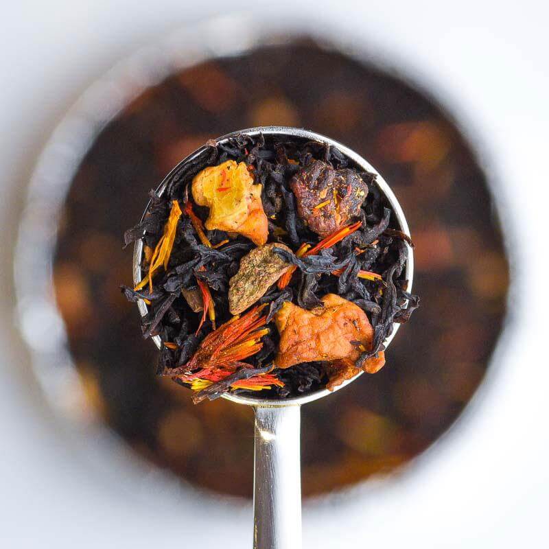 bonfire toffee loose leaf tea spoon