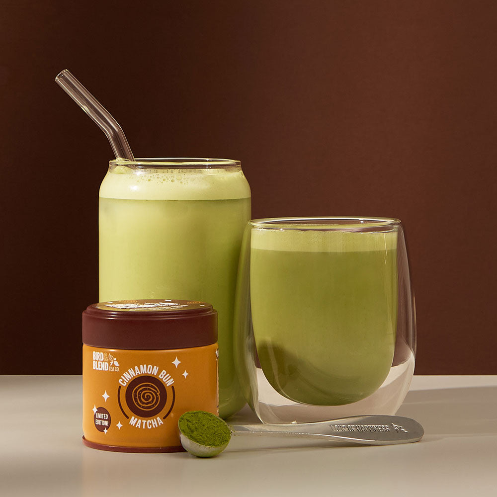 cinnamon bun matcha tin & perfect tea spoon & matcha hot latte