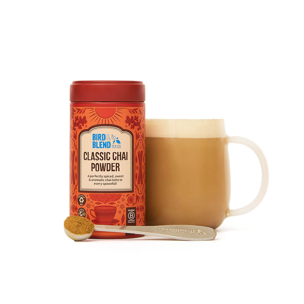 classic chai tea powder tin spoon & hot chai latte