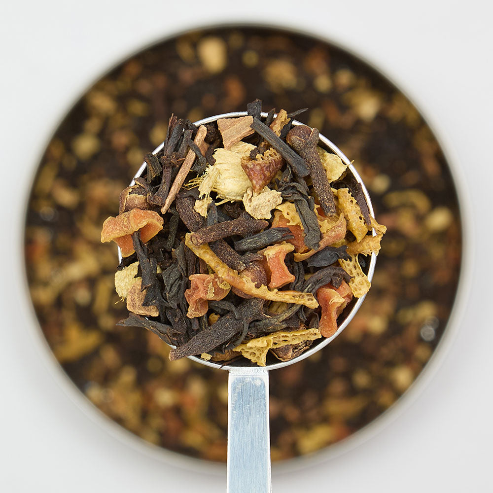 spiced pumpkin chai spoon filled with loose leaf tea